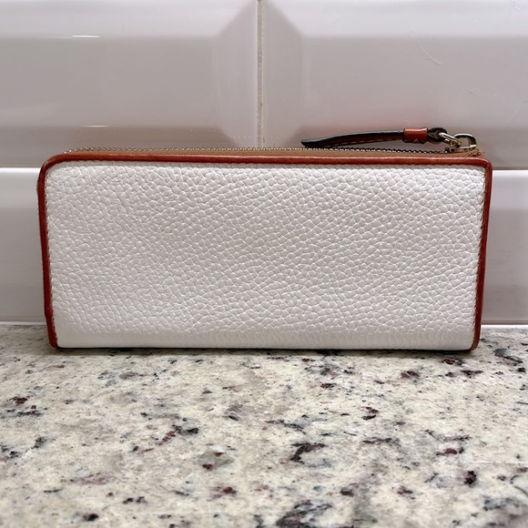 Dooney & Bourke Wallet NWOT - Picture 4 of 9